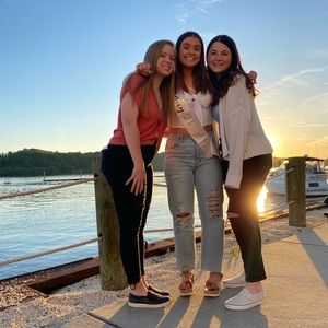 Meet your Posher, Catherine